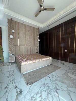 Living Room in 4 BHK Apartment at Ahuja Tower, Worli – for Rent