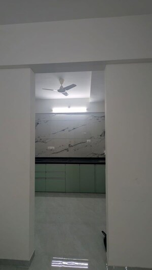 Room in 3 BHK Apartment at Leela Heights, Wakad – for Rent