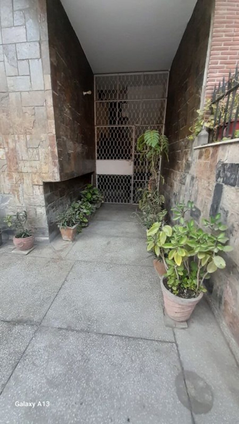 Balcony, moulahera 3 Bedroom 1800 Sq.Ft. Builder Floor In Moulahera Gurgaon 10380355