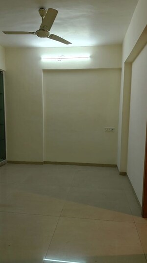 Bedroom in 2 BHK Apartment at Sanghvi Heights Phase 2, Wadala – for Rent