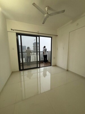 Room in 2 BHK Apartment at Majestique Signature Towers Phase 1, Balewadi – for Rent