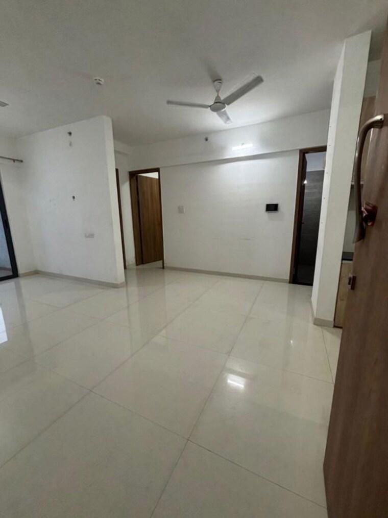 Bathroom, majestique-signature-towers-phase-1 2 Bedroom 1060 Sq.Ft. Apartment In Balewadi Pune 10380363