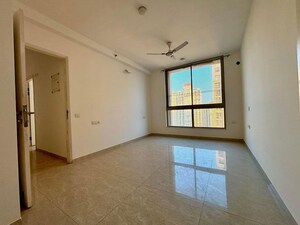 Room in 2.5 BHK Apartment at Hiranandani Eagleridge Wing B, Thane West – for Rent