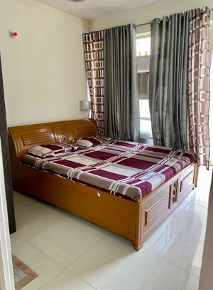 Bedroom in 3 BHK Builder Floor at Ansal Plaza Gurgaon, Palam Vihar – for Rent