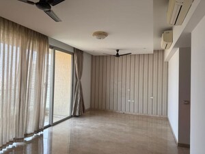 Bathroom in 4 BHK Apartment at Hiranandani Lake Enclave Glendale, Thane West – for Sale