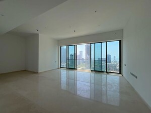 Room in 4 BHK Apartment at Siddhivinayak Horizon, Prabhadevi – for Rent