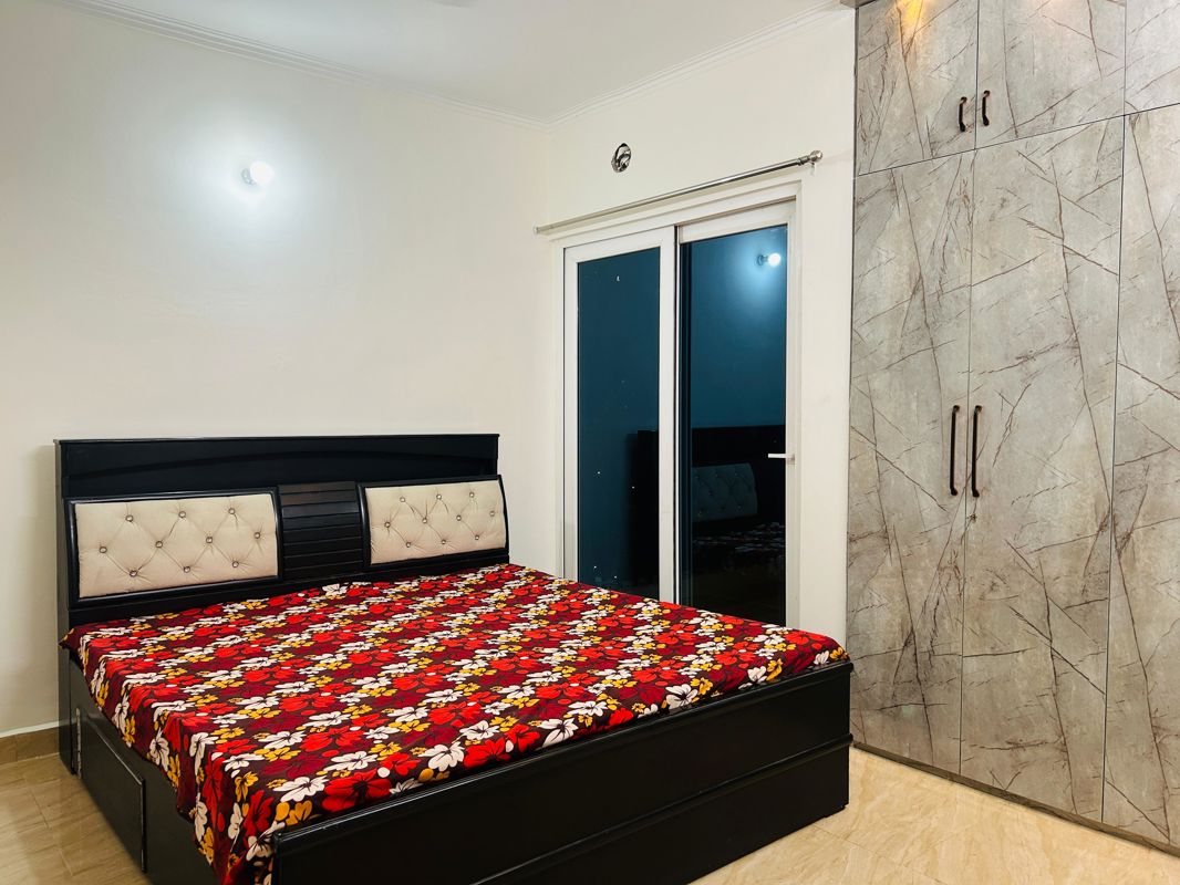 2 BHK 720 Sq.Ft. Apartment in Gaur Yamuna City 16th Park View