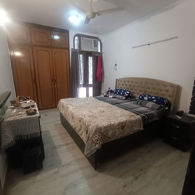 Living Room, chittaranjan park 3 Bedroom 1500 Sq.Ft. Builder Floor In Chittaranjan Park Delhi 10380393