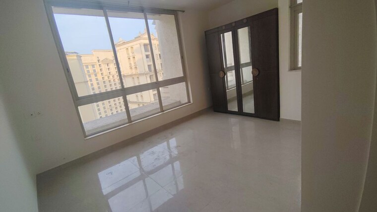 Room, hiranandani-estate-rodas-enclave 3 Bedroom 1500 Sq.Ft. Apartment In Ghodbunder Road Thane 10380313