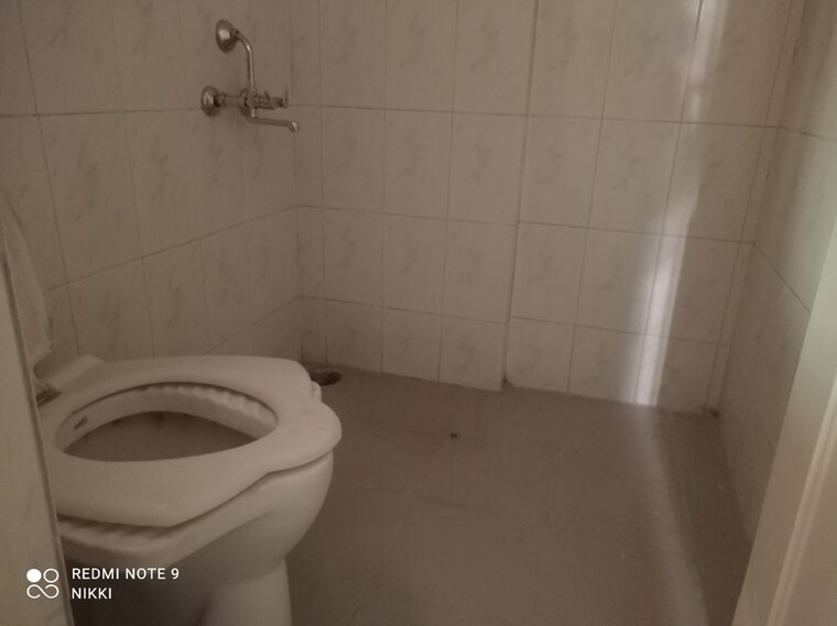 Bathroom, hiranandani-estate-greenwich 1 Bedroom 500 Sq.Ft. Apartment In Ghodbunder Road Thane 10380407