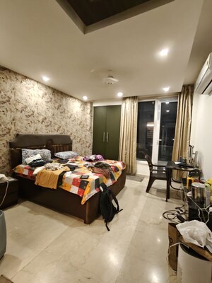 Living Room in 3 BHK Builder Floor at Gupta Awas, Sector 43 – for Rent