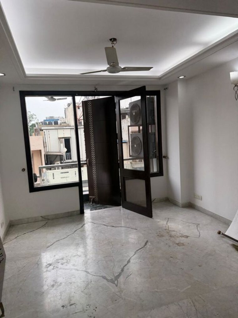 Room, greater kailash i 3 Bedroom 208 Sq.Yd. Builder Floor In Greater Kailash I Delhi 10380434