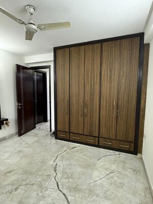 Room in 3 BHK Builder Floor at Greater Kailash I – for Rent