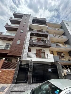 2 BHK Independent House – Exterior View View at Sector 52 - for Rent