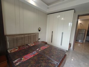 Bedroom in 1 BHK Builder Floor at Dlf City Phase 3 – for Rent