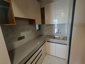 Kitchen in 1 BHK Builder Floor at Dlf City Phase 3 – for Rent