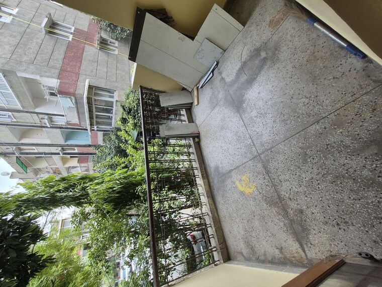 Balcony, mayur vihar 1.5 Bedroom 460 Sq.Ft. Apartment In Mayur Vihar Delhi 10380463