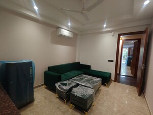 Living Room in 1 BHK Builder Floor at Dlf City Phase 3 – for Rent