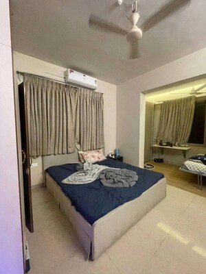 Bedroom in 3 BHK Apartment at Earth Building, Matunga East – for Rent