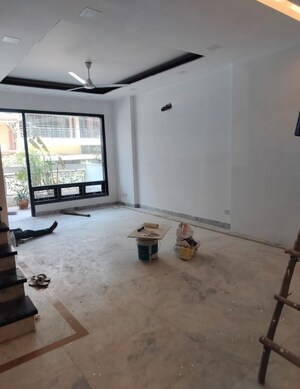 Room in 1 BHK Builder Floor at Greater Kailash I – for Rent