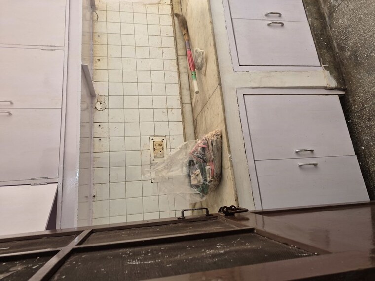 Balcony, mayur vihar 2.5 Bedroom 980 Sq.Ft. Apartment In Mayur Vihar Delhi 10380499