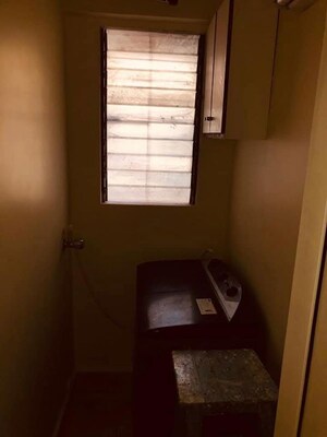 Bathroom in 1 BHK Apartment at Bahri Niwas, Sion West – for Rent