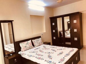 Bedroom in 1 BHK Apartment at Bahri Niwas, Sion West – for Rent