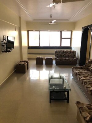 Living Room in 1 BHK Apartment at Bahri Niwas, Sion West – for Rent