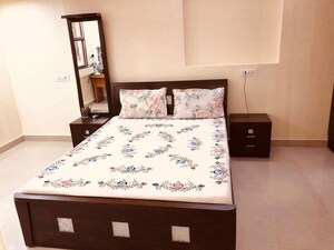 Bedroom in 1 BHK Apartment at Bahri Niwas, Sion West – for Rent