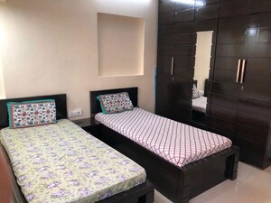 Bedroom in 1 BHK Apartment at Bahri Niwas, Sion West – for Rent