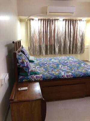 Bedroom in 1 BHK Apartment at Bahri Niwas, Sion West – for Rent