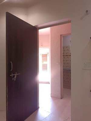Room in 1 BHK Builder Floor at Greater Kailash I – for Rent