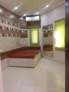 1 BHK + Pooja Room,Extra Room Builder Floor For Rent in Greater Kailash I