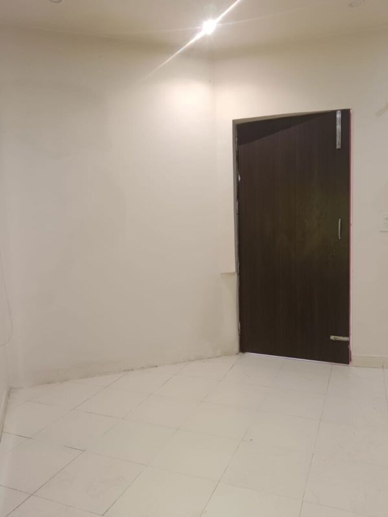 Room, greater kailash i 1 Bedroom 400 Sq.Yd. Builder Floor In Greater Kailash I Delhi 10380504