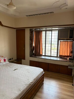 Bedroom in 3 BHK Apartment at Meenakshi Apartment, Goregaon East – for Rent