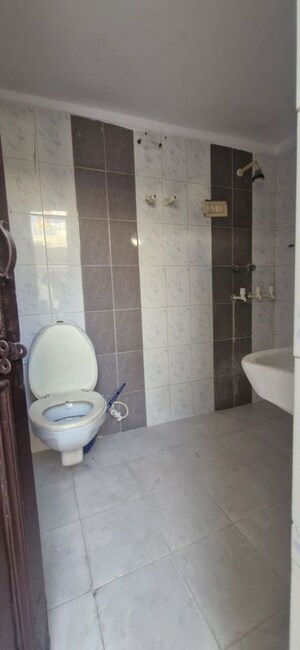 Bathroom in 2.5 BHK Independent House at Sector 16 A – for Rent