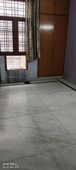 Room in 2 BHK Apartment at RWA Apartments Sector 45, Sector 45 – for Rent