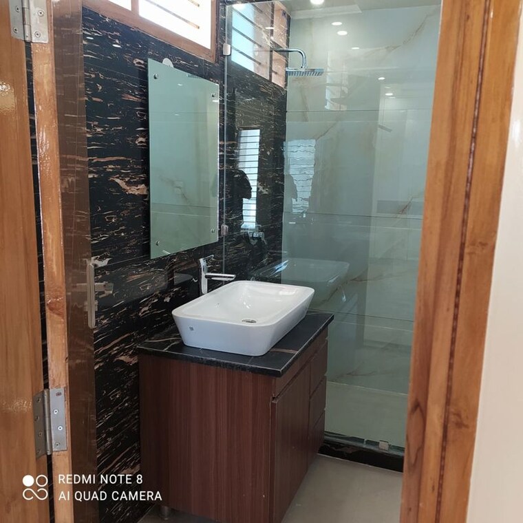 Bathroom, sector 98 3 Bedroom 180 Sq.Yd. Builder Floor In Sector 98 Faridabad 10380577