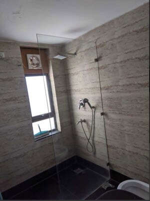 Bathroom in 3.5 BHK Apartment at Unitech Fresco, Sector 50 – for Rent