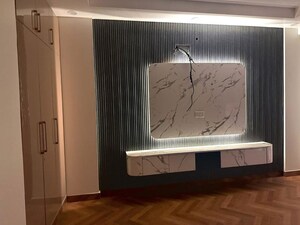 Furnished Amenities in 3 BHK Apartment at Central Park Resorts, Sector 48 – for Rent