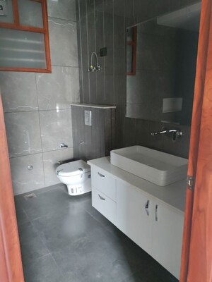 Kitchen in 3.5 BHK Builder Floor at Sector 85 – for Sale