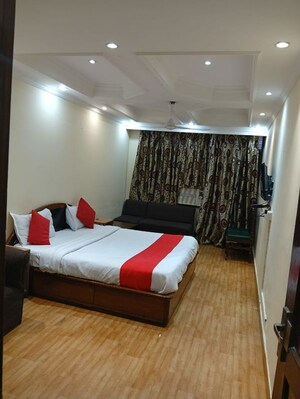 Bedroom in 3 BHK Builder Floor at Chittaranjan Park – for Rent