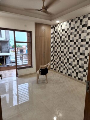 Parking in 3.5 BHK Builder Floor at Sector 89 – for Sale