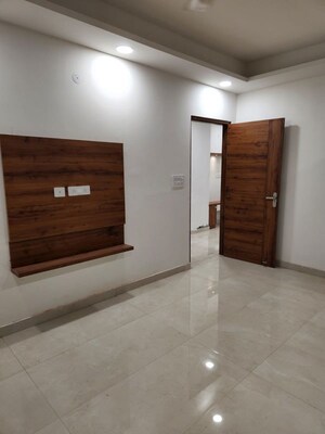 Room in 3.5 BHK Builder Floor at Sector 89 – for Sale