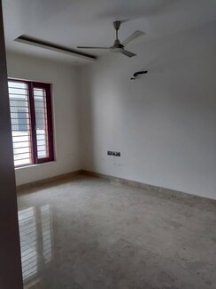 3 BHK + Servant Room Builder Floor For Sale in Sector 89