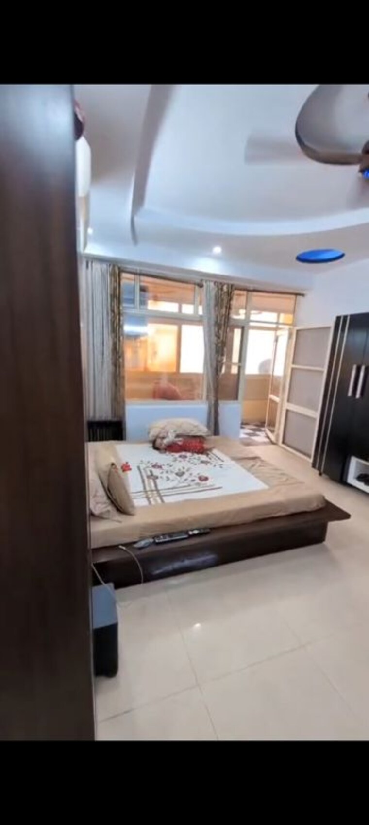 Bedroom, shalimar garden extension i 4 Bedroom 1850 Sq.Ft. Apartment In Shalimar Garden Extension I Ghaziabad 10380643