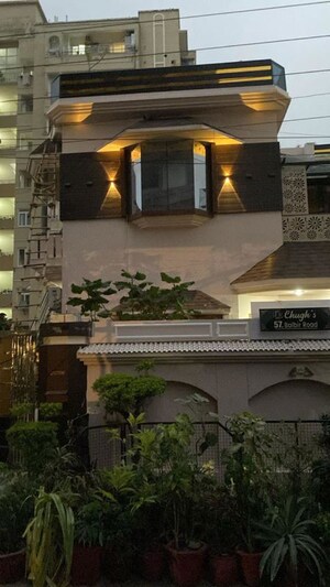 5 BHK Villa – Exterior View View at Dalanwala - for Sale