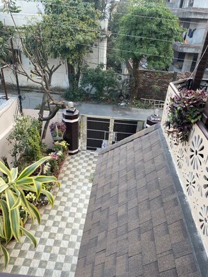 Balcony in 5 BHK Villa at Dalanwala – for Sale