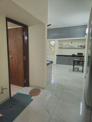 Bathroom in 4 BHK Apartment at Race Course – for Rent