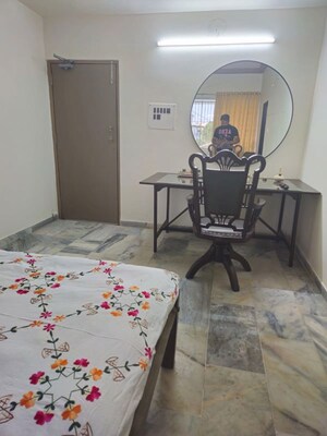 Team Area in 4 BHK Apartment at Race Course – for Rent